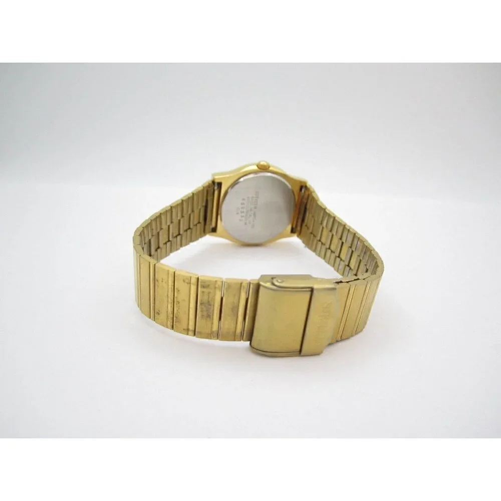 Vtg Women Citizen Quartz WR Analog 31mm Dial Causal Round Watch (G81) 6031